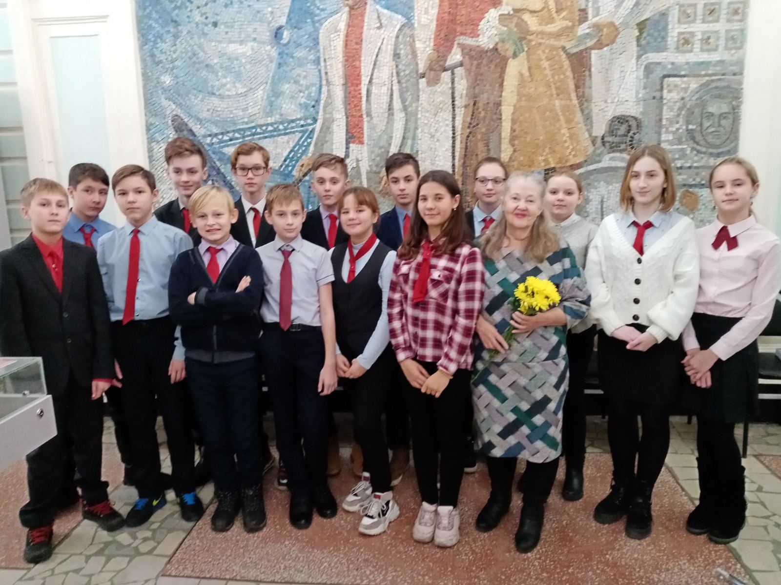 Экскурсия в музеи ПГУ для школьников, организованная
кафедрой «Английский язык»